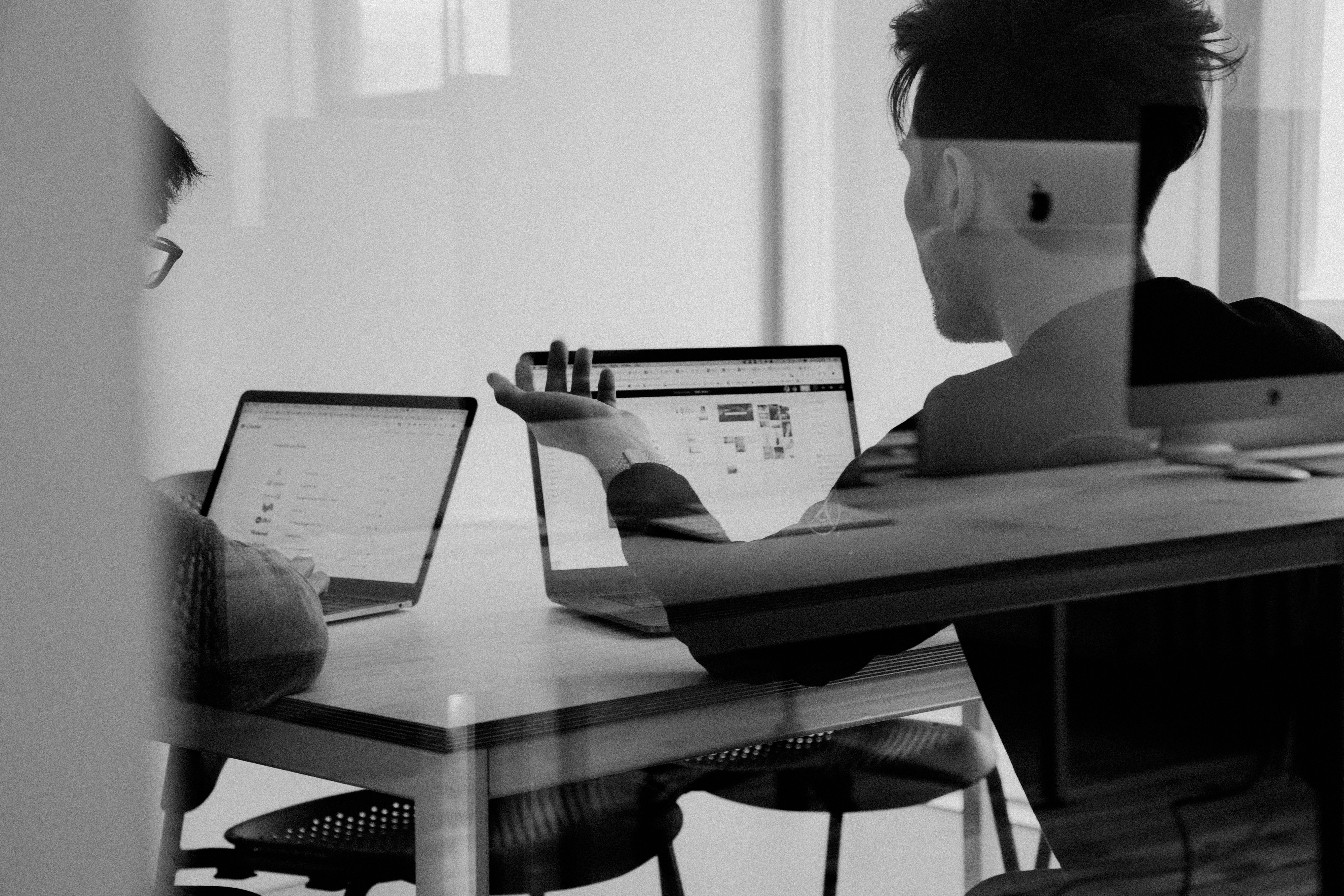 Professionelle Zusammenarbeit an digitalen L&ouml;sungen